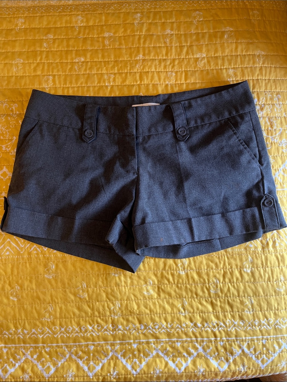 Women's Tailored Cuffed Shorts